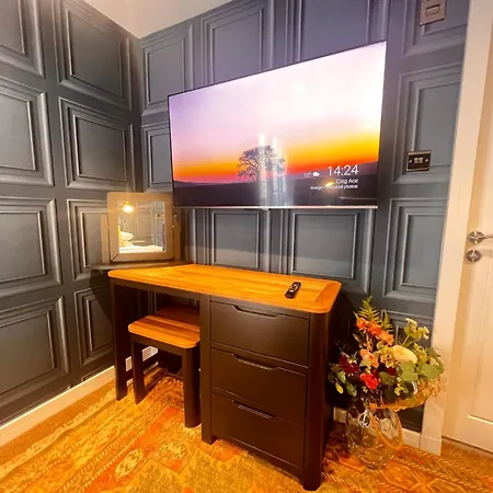 Rosehall Guest house 3*