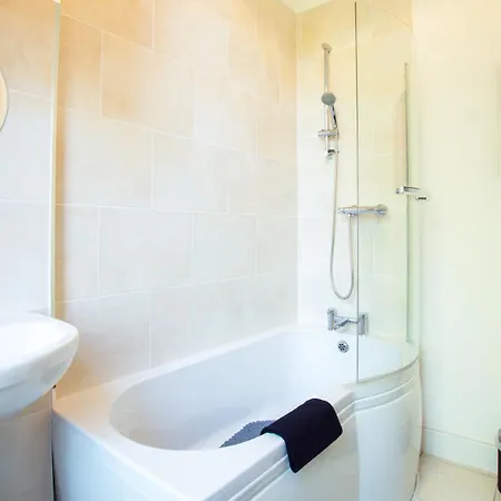 The Heart Of Newington Apartment *