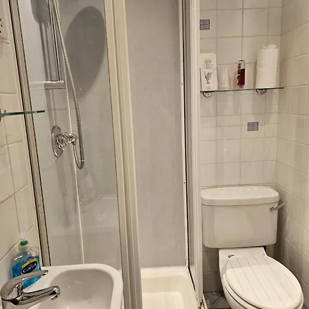 Smiths 3* Edinburg