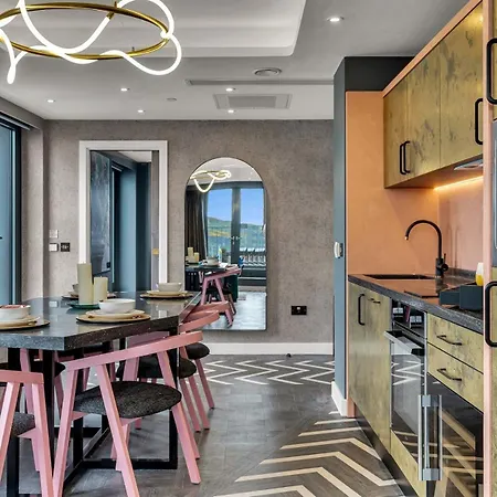 Roomzzz 4* Edimburgo