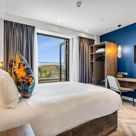 Roomzzz Apartahotel Edimburgo