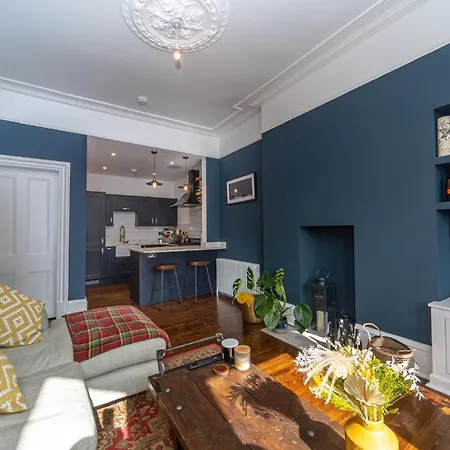Montgomery Large 2 Bedroom Flat - 5 Mins Walk To Centre Эдинбург
