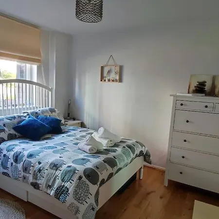Flat With Balcony. Parking Included. Edinburg