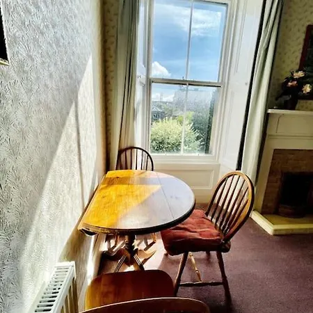 Apartment Lauriston Park