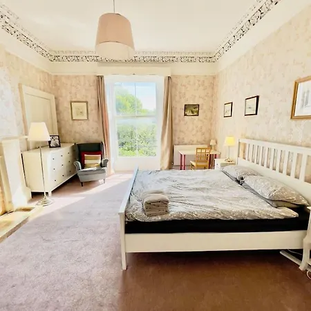 Apartment Lauriston Park