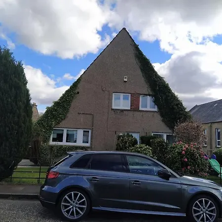 Homestay szállás The Retreat Edinburgh, 2-minute Walk To Bus Stop