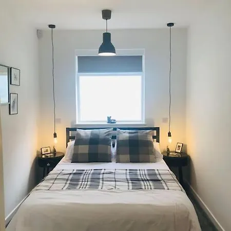 Feriehus Kaimes Kip: Stylish Five Bedroom