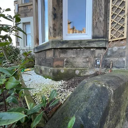 The Holyrood Park Hideaway Is A Lush & Arty 2 Double Bed アパート *