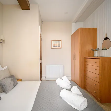 Stylish & 2br Stockbridge Gem Édimbourg