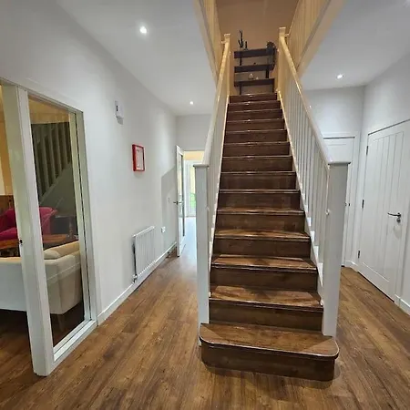 Vakantiehuis Our House @ Little France Edinburgh