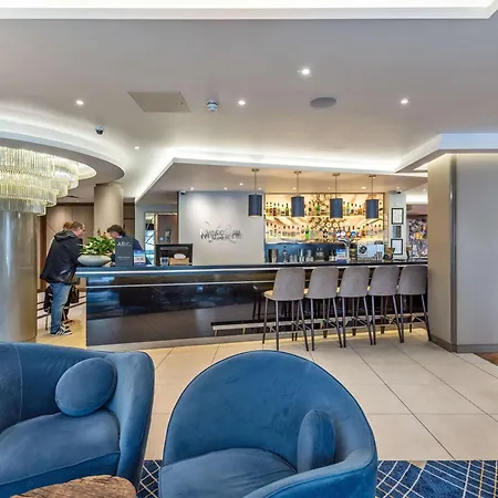 Mercure Haymarket 4*