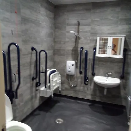 Ardmillan Hotel 2*