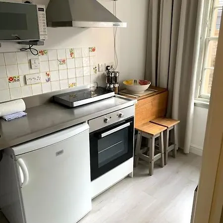 Grassmarket Apartment *