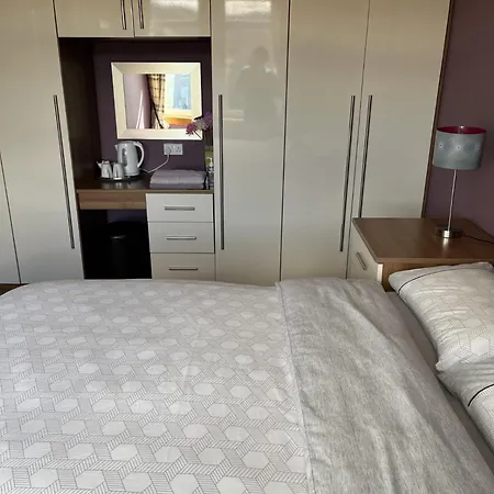 Hillhouse Blackhall Lejlighed