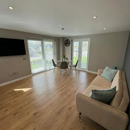 Ivi Granton Harbour Apartment *