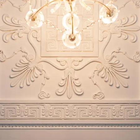 מלון No11 Boutique & Brasserie