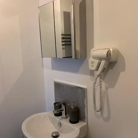 Royal Mile By The Castle Edinburgh