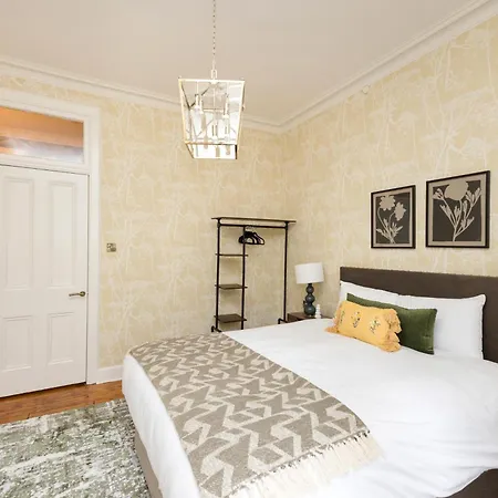 Joivy Stylish Flat Near Calton Hill 에든버러