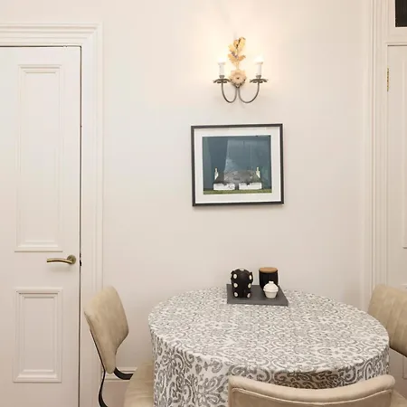 아파트 Joivy Stylish Flat Near Calton Hill