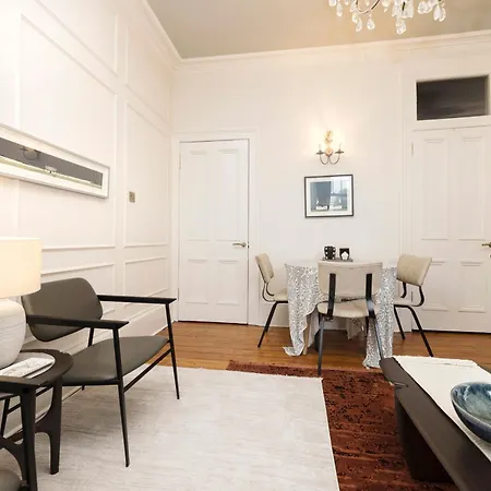 아파트 Joivy Stylish Flat Near Calton Hill *