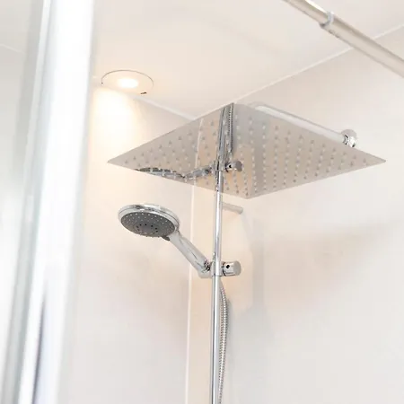 Joivy Chic 2-br Flats Near Castle Appartement *