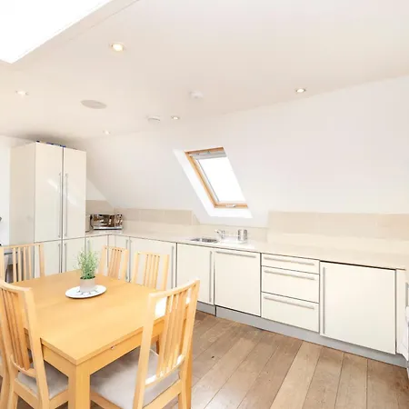 Joivy Chic 2-br Flats Near Castle Édimbourg