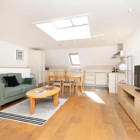 Appartement Joivy Chic 2-br Flats Near Castle Edinburgh