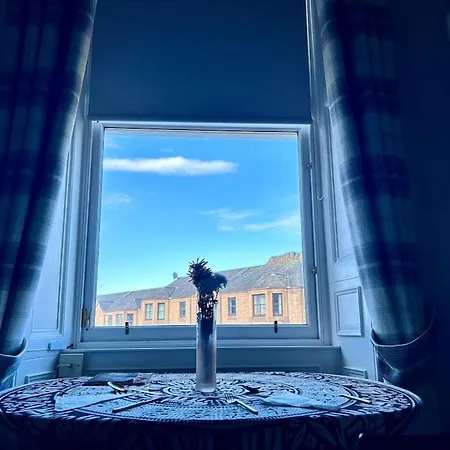 Apartment Edinburghs Arthurs Seat View Edinburgh