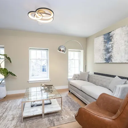 Σπίτι διακοπών Dragon - Centre 2 Bed Luxury Mews House *