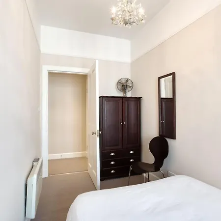 West Port - 2br In The Heart Of The Old Town Just Off The Grassmarket דירה אדינבורו