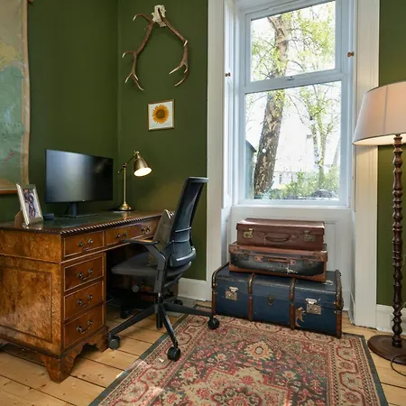 Joivy Superb 2-bed Flat Near The Royal Botanic Garden Appartamento Edimburgo