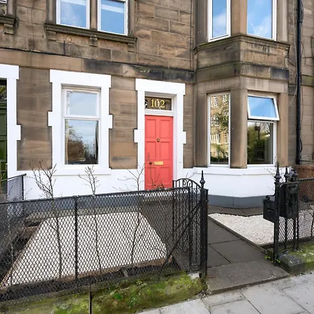 Joivy Superb 2-bed Flat Near The Royal Botanic Garden