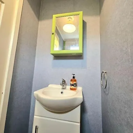 Apartamento 4 Bed House With 6 Beds Edimburgo