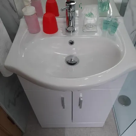 アナザー ルーム エディンバラ