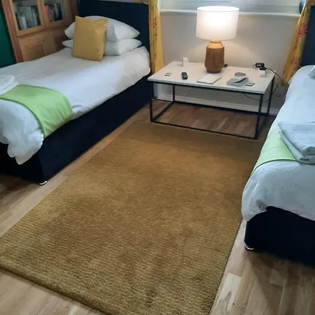 アナザー ルーム ベッド・アンド・ブレックファスト