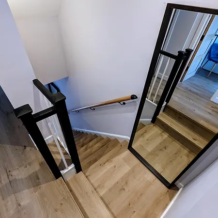 Cosy Guest In A Family With Private Bathroom And Free Parking Edinburgh