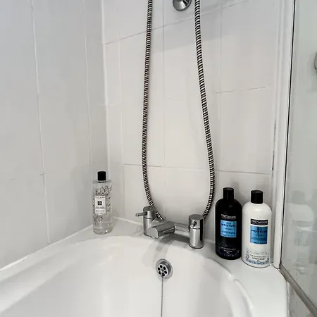 Arthurs Penthouse - Central Leith Walk 2-storey - Free Parking & Fast Wifi Apartment