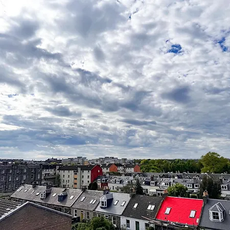 Arthurs Penthouse - Central Leith Walk 2-storey - Free Parking & Fast Wifi