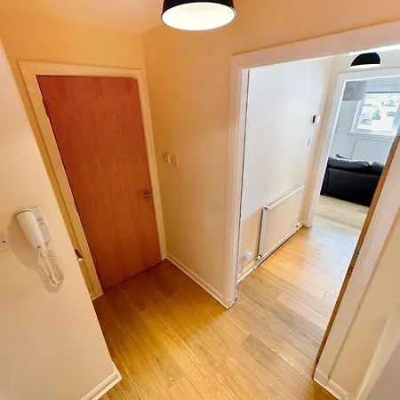 Apartment Arthurs Penthouse - Central Leith Walk 2-storey - Free Parking & Fast Wifi Edinburgh
