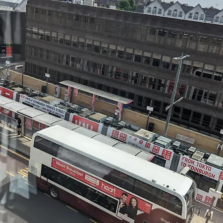 Δωμάτια σε οικογενειακή κατοικία Center Haymarket Double