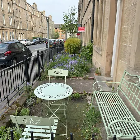 דירה Joivy Splendid Near Haymarket אדינבורו