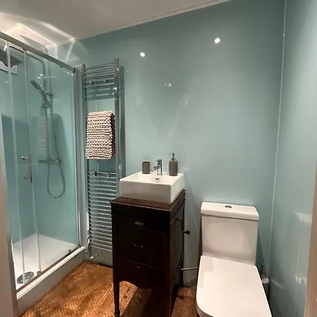 Apartment Quirky In Leith Edinburgh