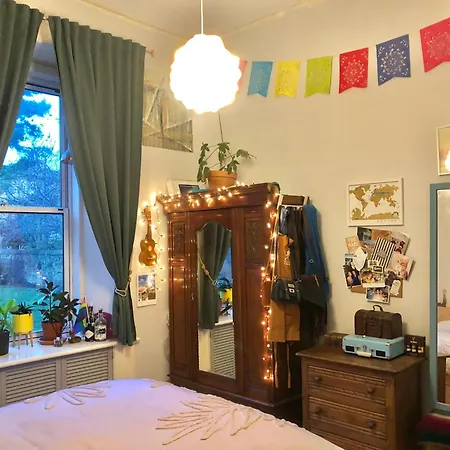 Quirky Apartment In Leith * Edinburgh