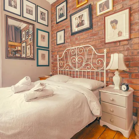 דירה Charming City Centre Flat With Warmth & Character *