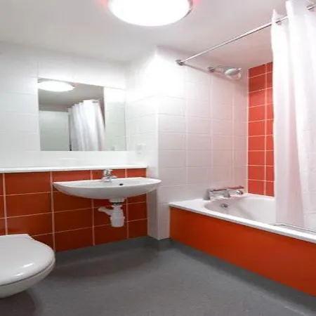 Travelodge Airport Ratho Station Hotel