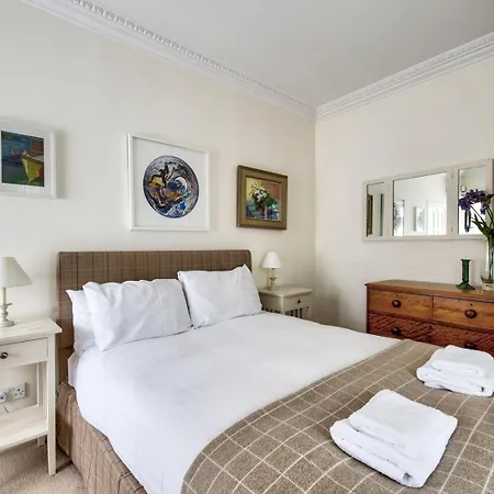 Guestready - Classic Charm Near Holyrood Park * Edinburgh
