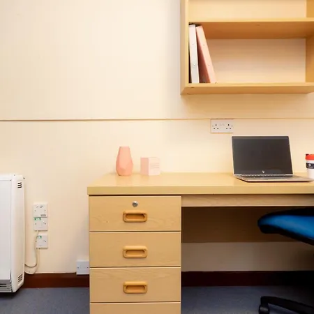 Lägenhet Joivy Economy 4 And 5 Bed Flats, Close To Old Town And Royal Mile - Adults Only *