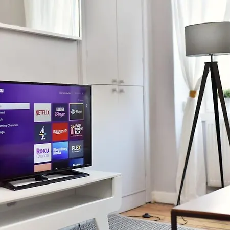 Cosy And Chic, Quiet In Leith *