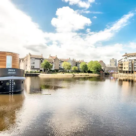 Guestready - Stylish W/ Parking Near *