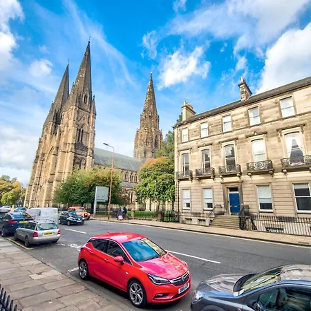 Guestready - Manor Place Basement Apartment *
